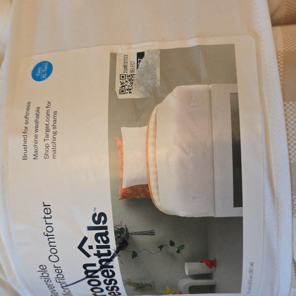 Room Essentials Comforter & Sheet Cozy Cream Checkered Set - Twin/Twin XL NEW - Picture 2 of 10